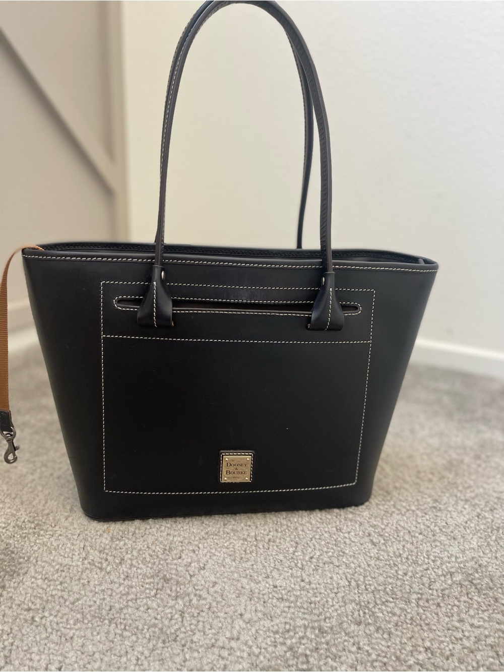 Dooney & Bourke beacon slip tote